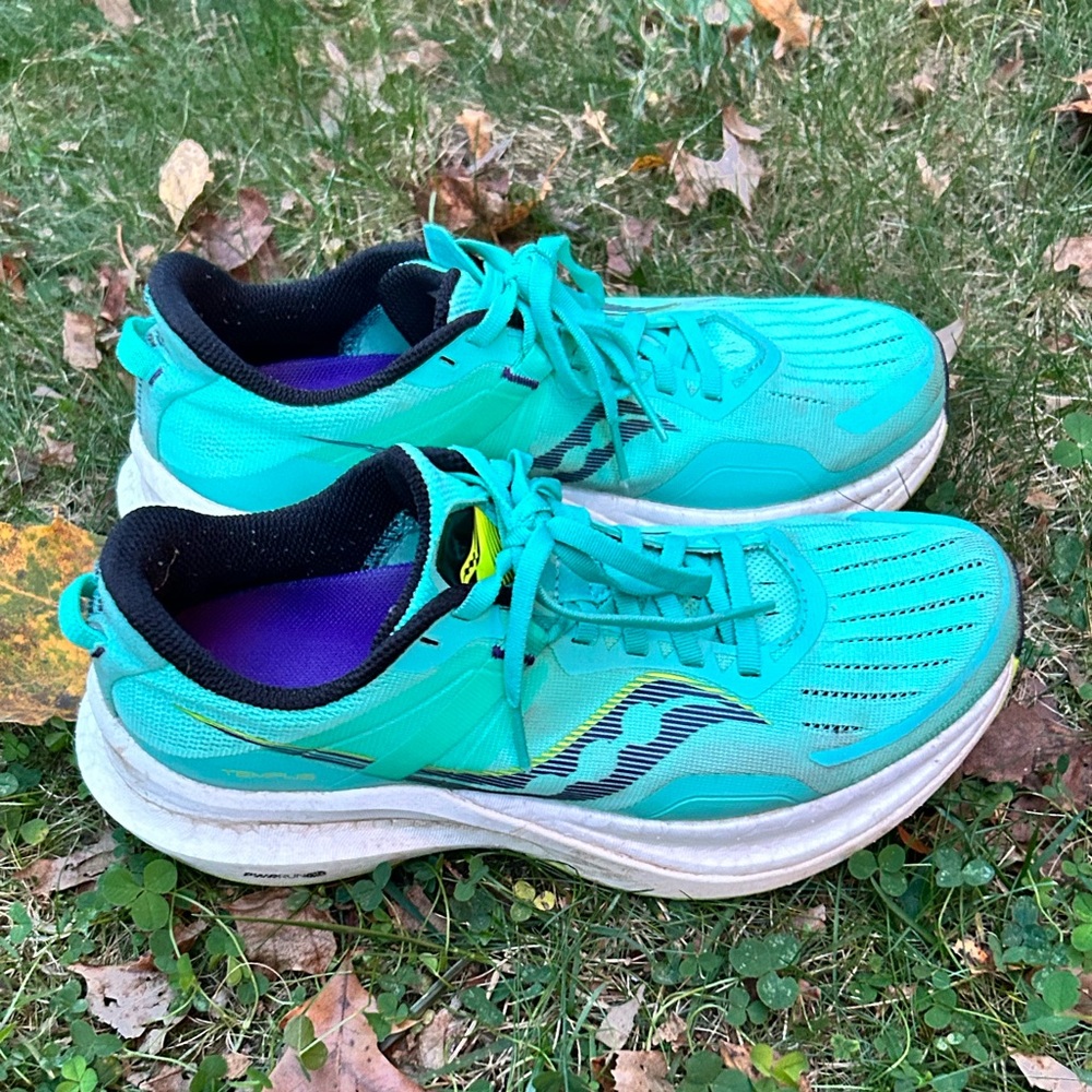 🦋💎Saucony Icy Teal Blue Athletic Shoes with Breathable Mesh and Cushioning - Picture 1 of 10